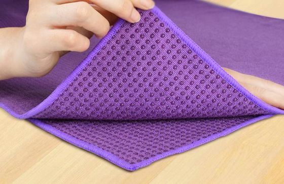 High Density 35 Shore A Hardness 4.2 MPa Anti Slip Silicone On Yoga Mat
